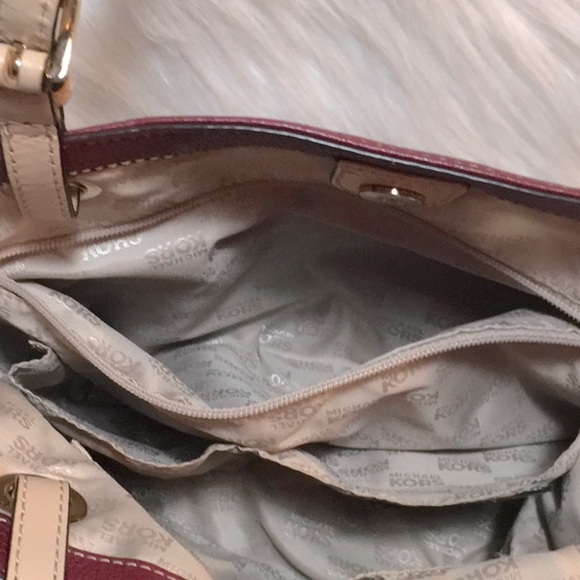 MICHAEL KORS Burgundy Leather Jet Set Tote. EUC - Picture 9 of 13